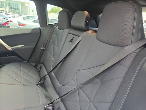 Used 2024 BMW iX xDrive50 w/ Premium Package AWD/4WD image 13