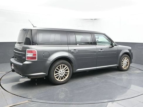 Used 2016 Ford Flex SEL FWD image 2