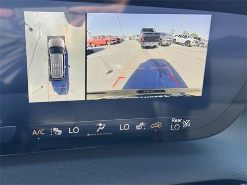 Used 2025 Buick Enclave Preferred image 19