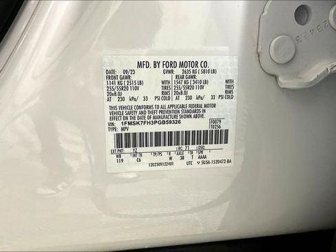 Used 2023 Ford Explorer Limited image 31