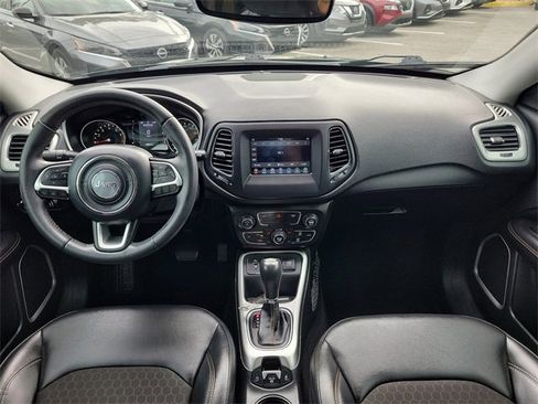 Used 2019 Jeep Compass Latitude image 15