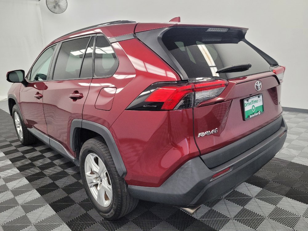 Used 2021 Toyota RAV4 XLE w/ Convenience Package FWD image 5