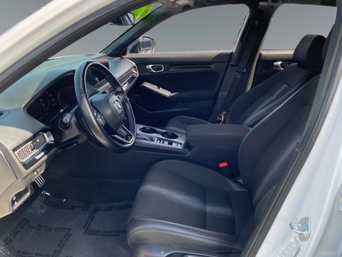 Used 2023 Honda Civic Sport image 9