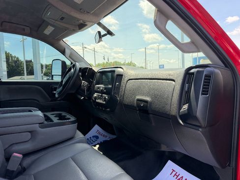 Used 2016 GMC Sierra 2500 2WD Crew Cab image 11