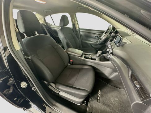 Used 2024 Nissan Sentra S FWD image 29