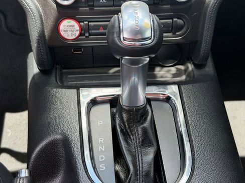 Used 2017 Ford Mustang Coupe RWD image 26
