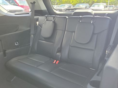 Used 2023 Ford Explorer XLT w/ Equipment Group 202A RWD image 16