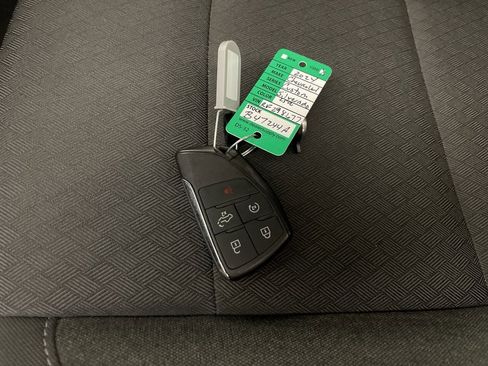 Used 2024 Chevrolet Silverado 2500 Custom w/ Custom Value Package image 27