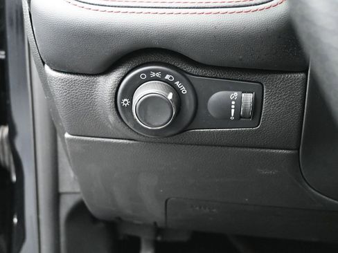Used 2025 Dodge Durango GT AWD/4WD image 18
