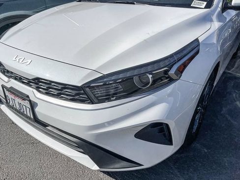Used 2024 Kia Forte LXS w/ LXS Technology Package FWD image 7