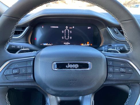 New 2025 Jeep Grand Cherokee L Laredo w/ Luxury Tech Group I image 13