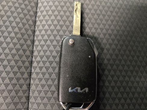 Used 2023 Kia Soul LX w/ Option Group 015 FWD image 32