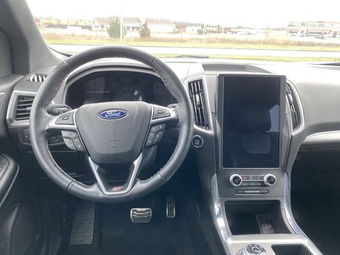 Used 2022 Ford Edge ST image 13