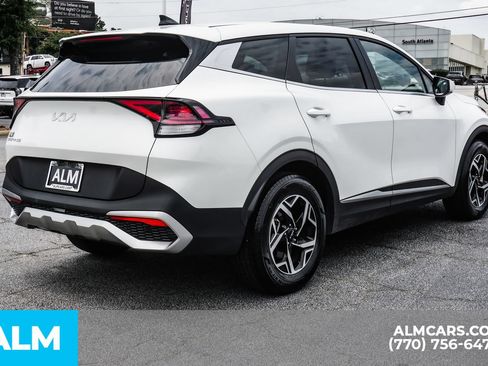 Used 2025 Kia Sportage LX FWD image 7