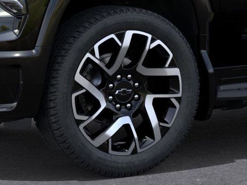 New 2024 Chevrolet Silverado EV RST image 9