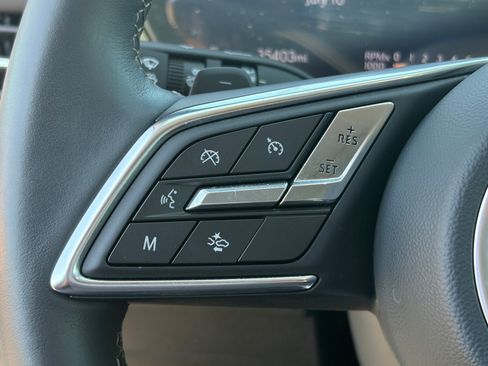 Used 2025 Buick Envision Avenir AWD/4WD image 19