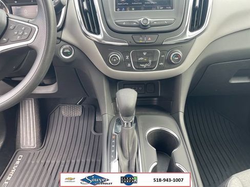 Used 2024 Chevrolet Equinox LS w/ LS Convenience Package AWD/4WD image 12