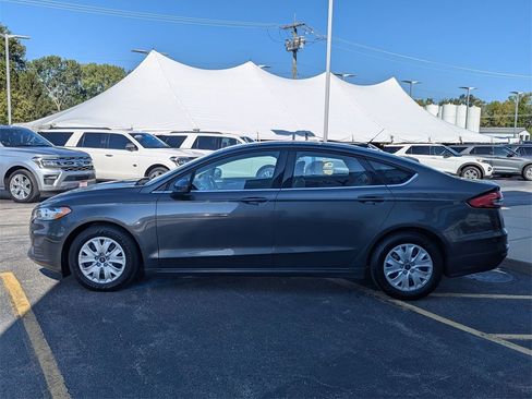 Used 2019 Ford Fusion S image 6