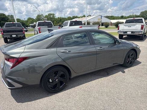 New 2026 Hyundai Elantra Sport FWD image 9
