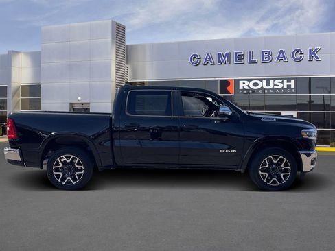 Used 2026 RAM 1500 Laramie AWD/4WD image 7