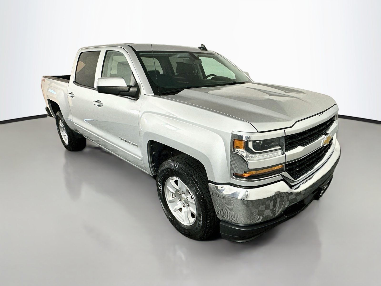 Used 2018 Chevrolet Silverado 1500 LT AWD/4WD image 1