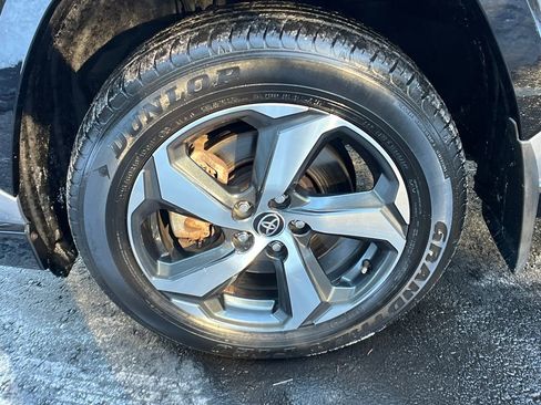 Used 2021 Toyota RAV4 SE image 23