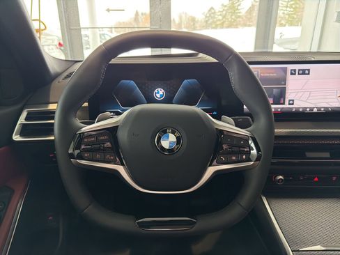 Used 2025 BMW 330i xDrive Sedan w/ M Sport Package image 22