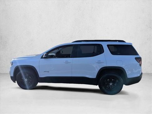 Used 2022 GMC Acadia AT4 w/ Technology Package image 8