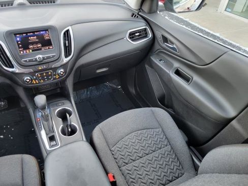 Used 2024 Chevrolet Equinox LT image 27