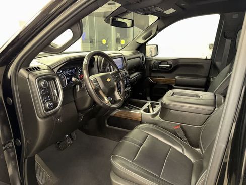 Used 2022 Chevrolet Silverado 1500 High Country w/ Safety Package II AWD/4WD image 29