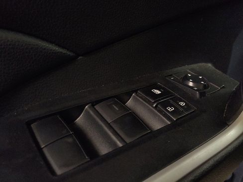 Used 2022 Toyota RAV4 LE image 27