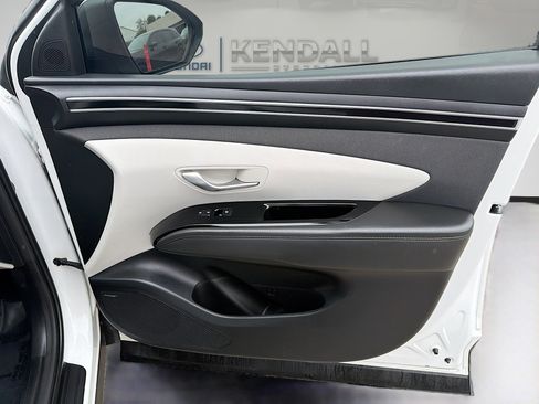 Used 2022 Hyundai Tucson Limited image 32