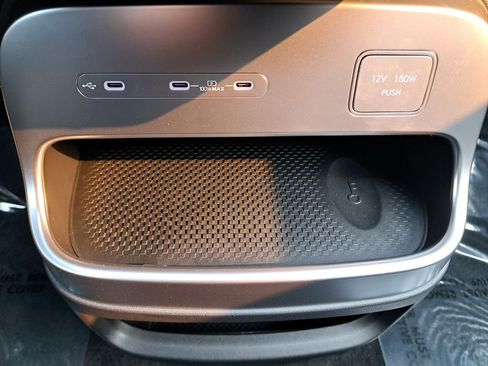 New 2026 Hyundai Ioniq 9 SE image 24