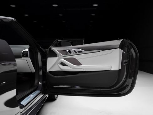 Used 2020 BMW M8 Convertible AWD/4WD image 66