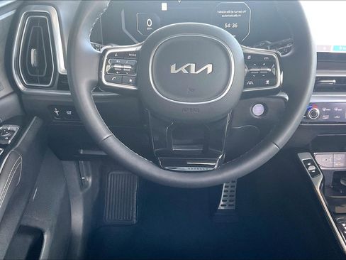 Used 2025 Kia Sorento SX Prestige AWD/4WD image 8