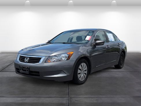 Used 2010 Honda Accord LX image 4