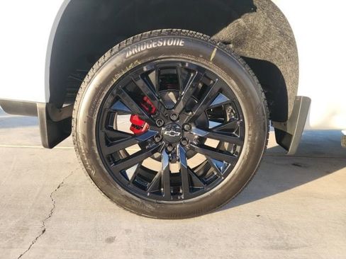 New 2026 Chevrolet Silverado 1500 High Country AWD/4WD image 19