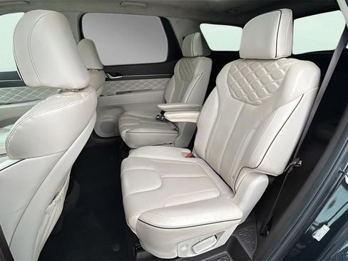 Used 2020 Hyundai Palisade Limited image 16
