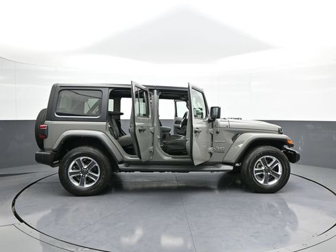 Used 2021 Jeep Wrangler Unlimited Sahara w/ Safety Group image 46