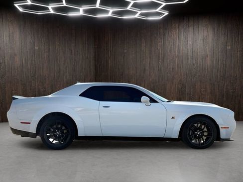 Used 2022 Dodge Challenger R/T Scat Pack RWD image 8