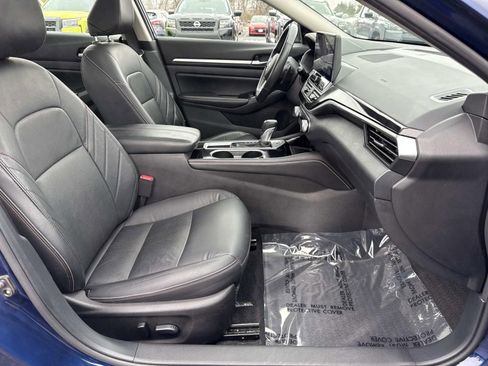 Used 2024 Nissan Altima 2.5 SR w/ SR Premium Package image 25