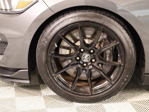 Used 2020 Ford Mustang Shelby GT350 w/ Technology Package image 17