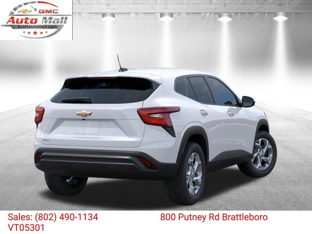 New 2026 Chevrolet Trax LS w/ LS Convenience Package FWD image 5