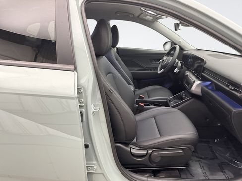 Used 2026 Hyundai Kona SEL Premium AWD/4WD image 17