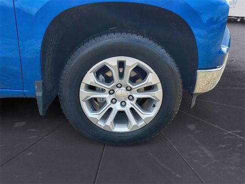 Used 2022 Chevrolet Silverado 1500 LTZ image 9