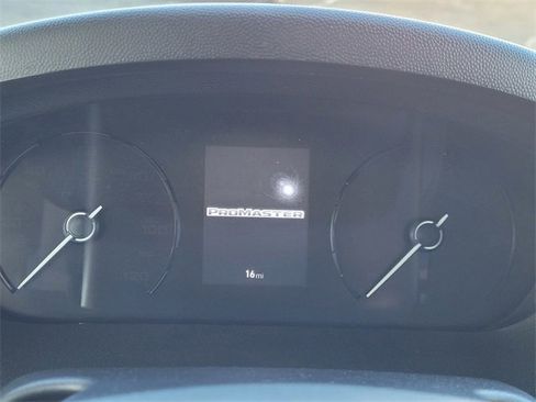 Used 2025 RAM ProMaster 2500 w/ Convenience Group image 8