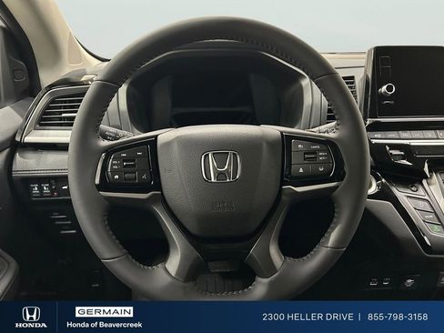 New 2026 Honda Odyssey Touring image 11