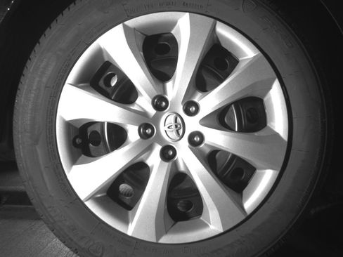 Used 2025 Toyota Corolla LE FWD image 15