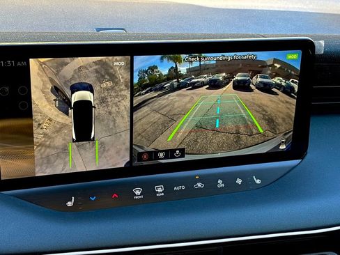 New 2026 Nissan Leaf Platinum+ w/ Cargo Package (Platinum+) image 22