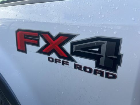 Used 2020 Ford F250 Lariat w/ Lariat Ultimate Package image 5